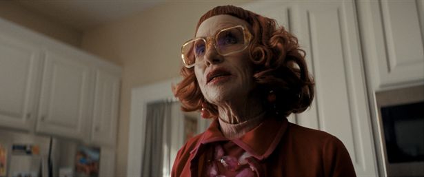 2025年のホラー映画を代表するキャラクター“グラディスおばさん”が主演に格上げ!?