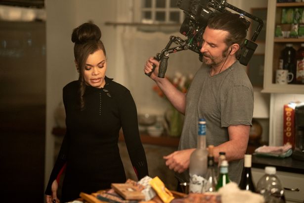 俳優、監督として活躍するブラッドリー・クーパーによる最新作『これって生きてる？』