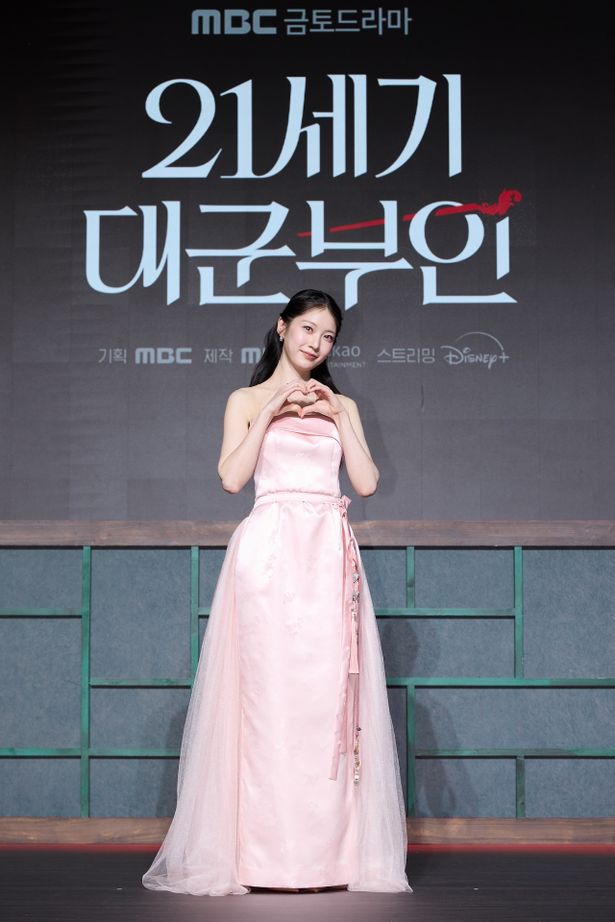 名家の王妃ユン・イランを演じたコン・スンヨン