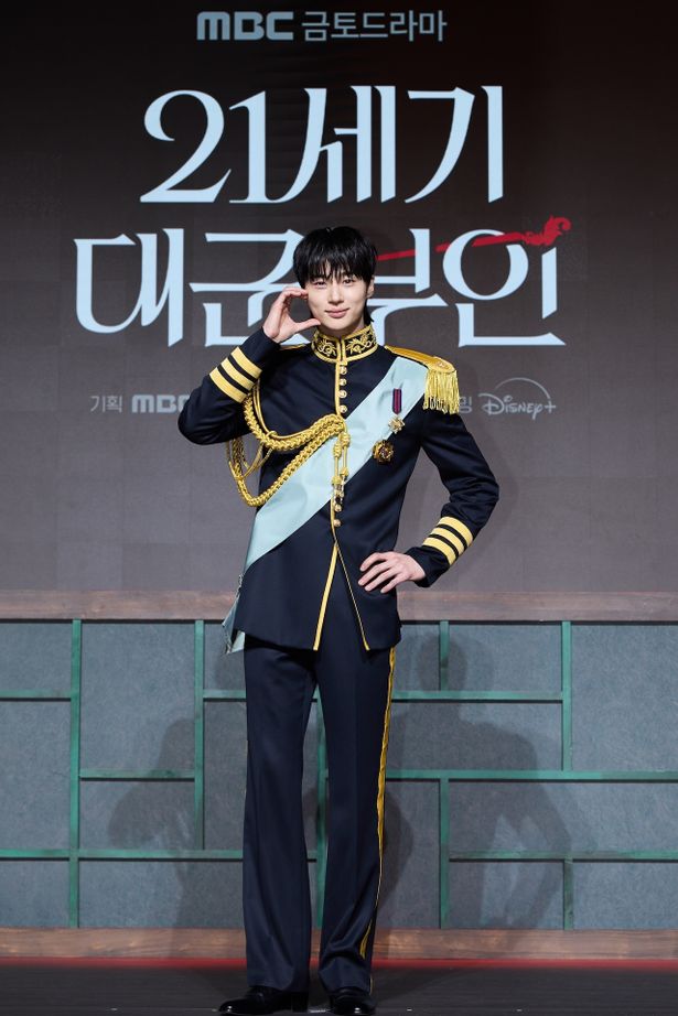 「ソンジェ背負って走れ」以来待望のドラマ復帰となるピョン・ウソク