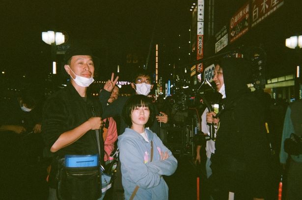 ⻑久監督は「過去を振り返った樹理恵の心に焼き付いた写真のような映画にしたい」と語る