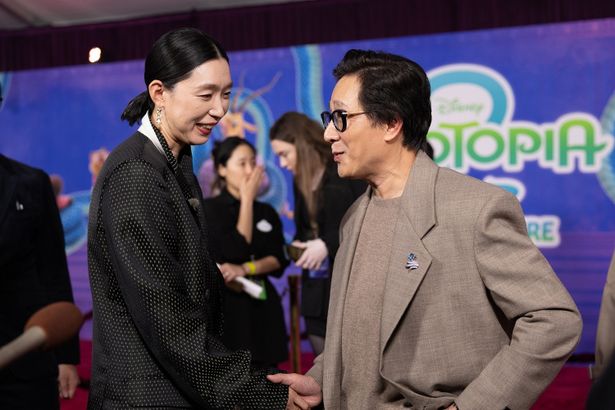 ワールドプレミアで対面を果たした日本版ニブルズ役の江口のりこと、オリジナル版ゲイリー役のキー・ホイ・クァン