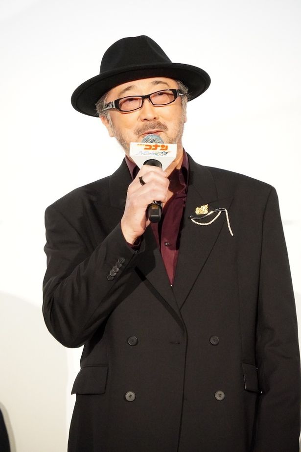 神奈川県警の警部・横溝重悟役の大塚明夫