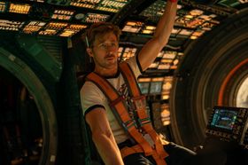 【小説家・榎本憲男の炉前散語】第13回では、ライアン・ゴズリング主演のSF映画『プロジェクト・ヘイル・メアリー』をピックアップし、その異例な構造を紐解きます