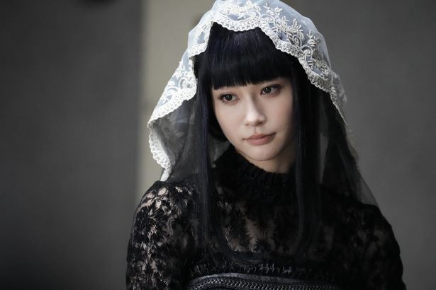 大佛役を生見愛瑠が演じる