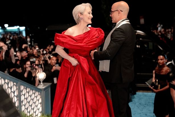 華やかなファッションにも期待が高まる！(『プラダを着た悪魔２』より)