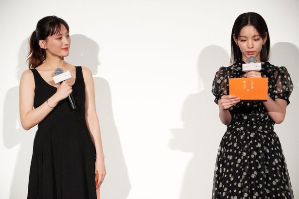 『人はなぜラブレターを書くのか』初日舞台挨拶の様子