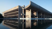 ル・コルビュジエら巨匠が手掛けたモダニズム建築を映画でチェック！(『ユートピアの力』)