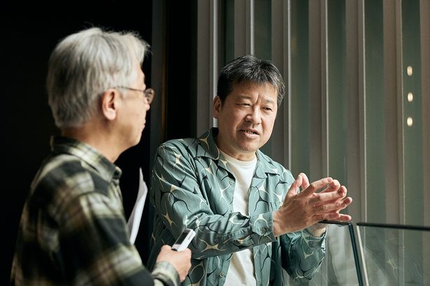 【写真を見る】『名無し』ができるまでの行程を熱く語る佐藤二朗