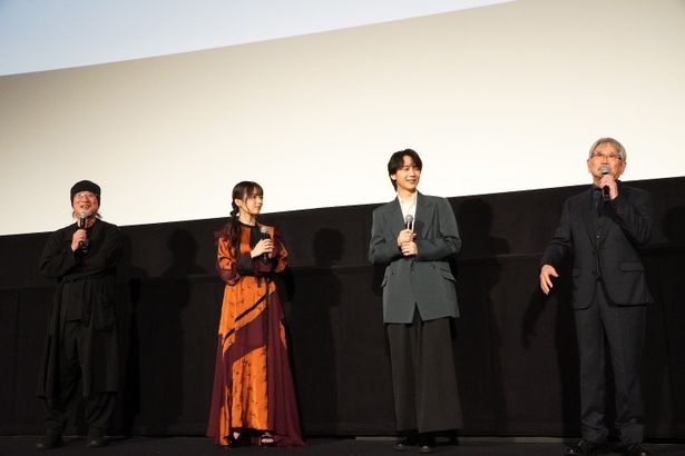 『機動警察パトレイバー EZY』完成披露舞台挨拶の様子