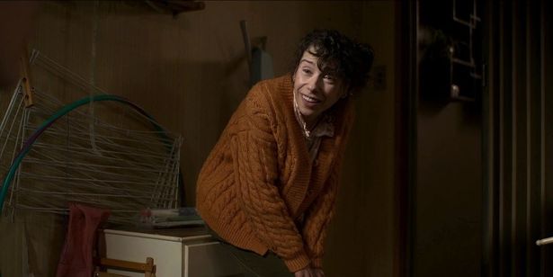 『ブリング・ハー・バック』場面写真