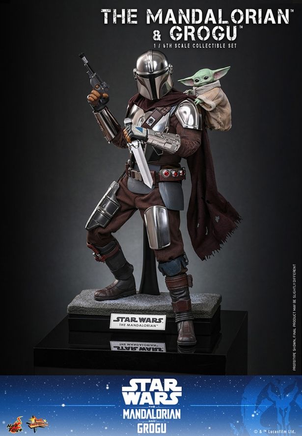 ちょこんと肩に乗るグローグーがかわいすぎる！(「【ムービー・マスターピース】『スター・ウォーズ／マンダロリアン・アンド・グローグー』1/6スケールフィギュア マンダロリアン＆グローグー」)