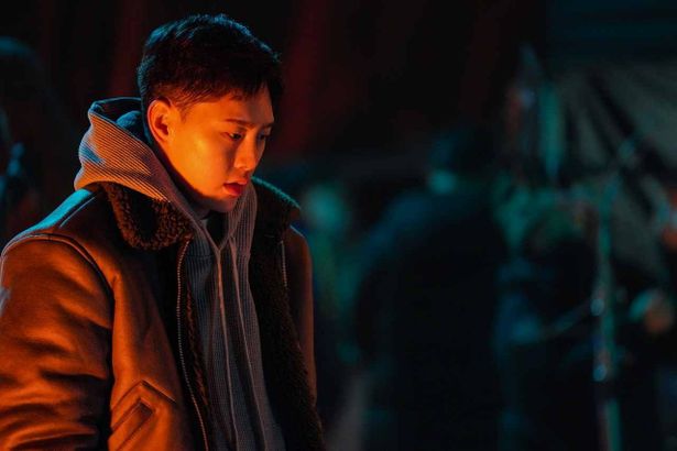 SHINeeのリーダーオンユ主演のホラーショート『4時44分 恐怖の時刻』監督：Jong-gyunPark