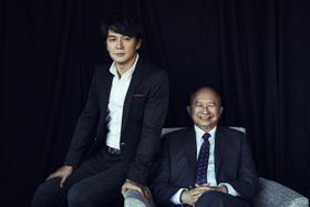 2月9日(金)公開の『マンハント』でタッグを組んだジョン・ウー監督と福山雅治にインタビュー！