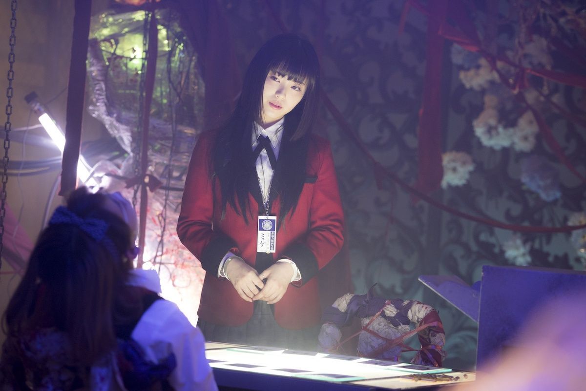 浜辺美波の“恍惚顔”はいかにして生まれたか？「賭ケグルイ」英勉監督が