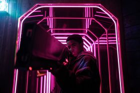 新感覚SF『KIN/キン』には「ストレンジャー・シングス」との共通項がいっぱい!?