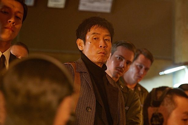 日本初のハイジャック事件「よど号事件」をモチーフにしたブラックコメディ『グッドニュース』