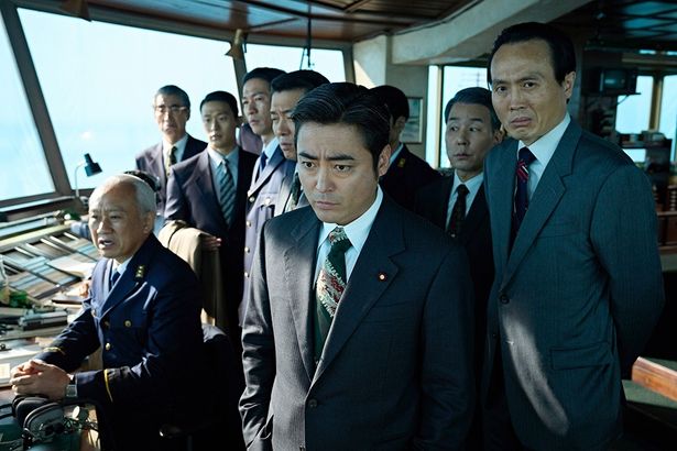 山田孝之ら日本人キャストも出演(『グッドニュース』)