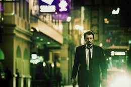 フランスの国民的歌手で、『ゴダールの探偵』などの個性派俳優ジョニー・アリディが渋い！