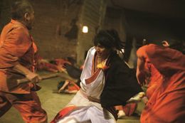 実写『曇天に笑う』から新画像が到着！