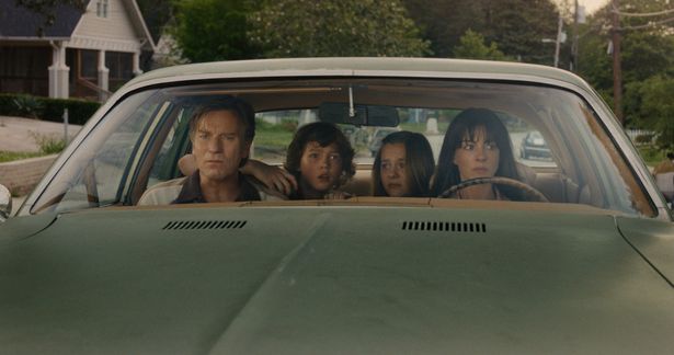 【写真を見る】はたして一家を待ち受ける運命とは？