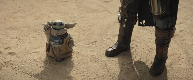 家族となったマンダロリアンとグローグーが新たな冒険へと旅立つ(『スター・ウォーズ／マンダロリアン・アンド・グローグー』)