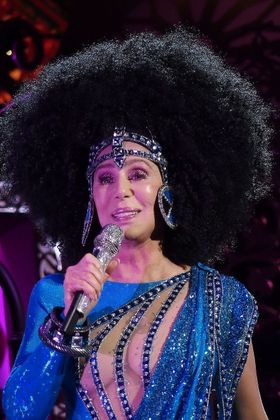 歌手のシェール、LGBTQの祭典に登場！