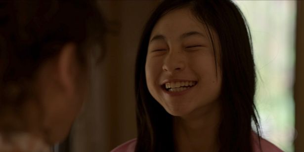 【写真を見る】「あの子はすごい」双子YouTuberダニー＆マイケル・フィリッポウ監督がパイパー役のソラ・ウォンを大絶賛