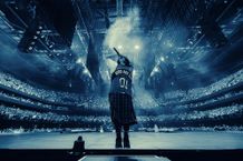 ライブ会場すら凌駕する“究極の特等席”を映画館の中に現出させた『ビリー・アイリッシュ - HIT ME HARD AND SOFT : THE TOUR (LIVE IN 3D)』