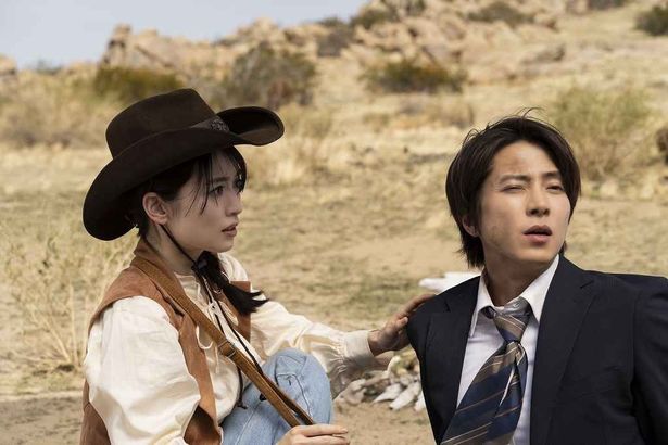 映画『正直不動産』でも主人公の永瀬財地(山下智久)と相棒の月下咲良(福原遥)の名コンビが大活躍