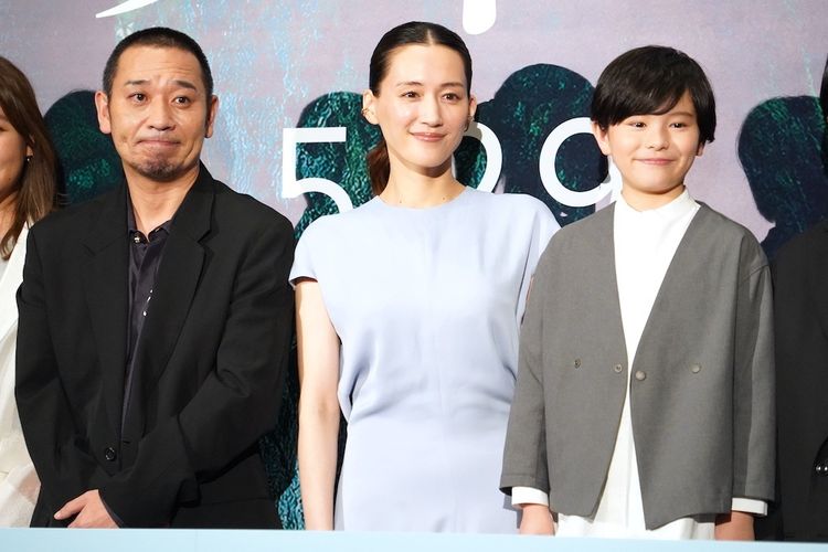 『箱の中の羊』で夫婦を演じた綾瀬はるか＆大悟、映画祭に向けて予行演習！レッドカーペットでは大悟の”手”に注目？
