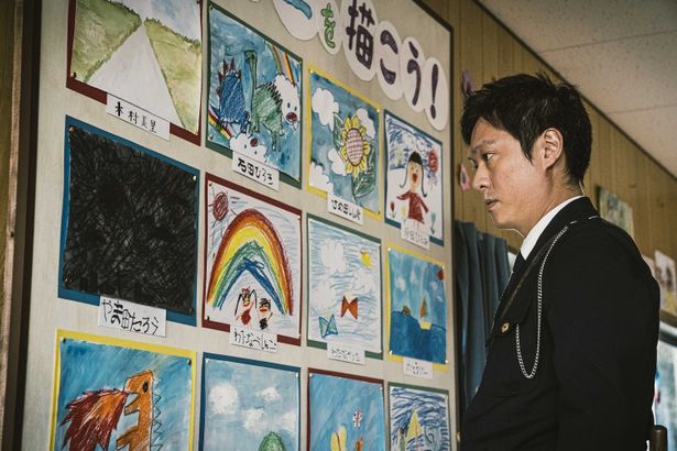 “黒い空”は、本作のキーワードとなる