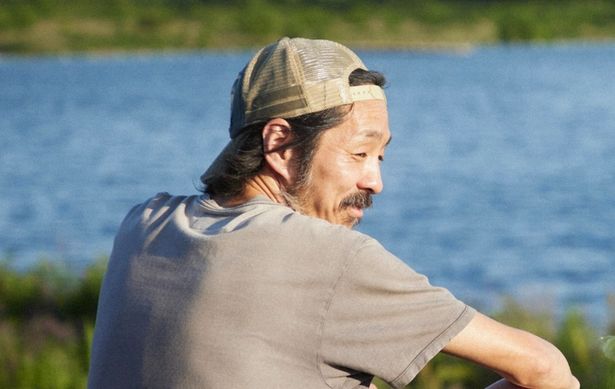 宮藤官九郎演じる明野