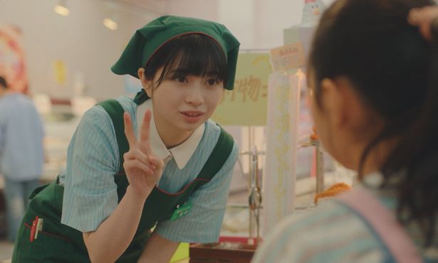 【写真を見る】信子の心情をモブ度で表した場面カット