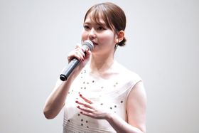  映画『NEW GROUP』(6月12日公開)完成披露上映会で挨拶をする主演の山田杏奈