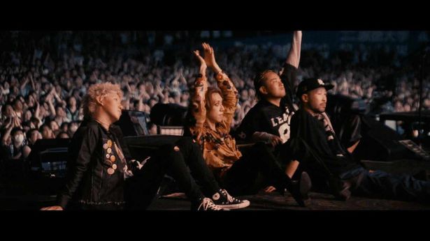 ロックバンド、SUPER BEAVERの結成20周年アニバーサリーイヤーに密着した『SUPER BEAVER LIVE & DOCUMENTARY -現在地-』が3位