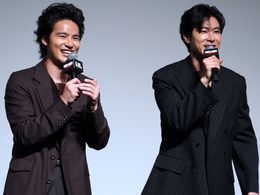 映画『TOKYO BURST-犯罪都市-』(5月29日公開)の公開直前イベントで笑顔を見せる水上恒司＆ユンホ(東方神起)