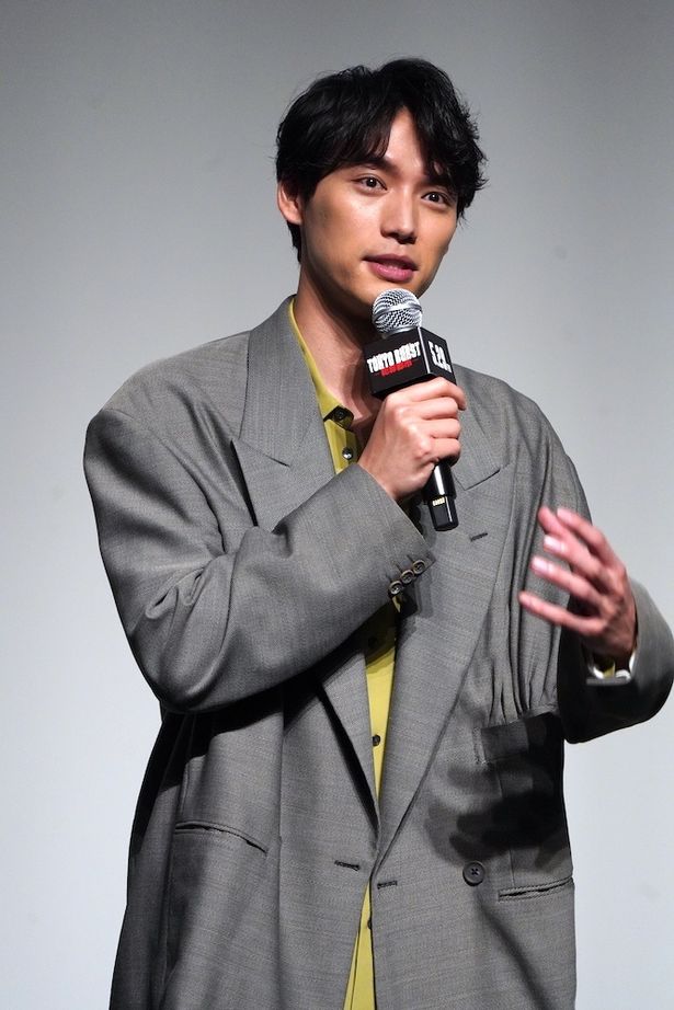 役を生きることを心がけたそう