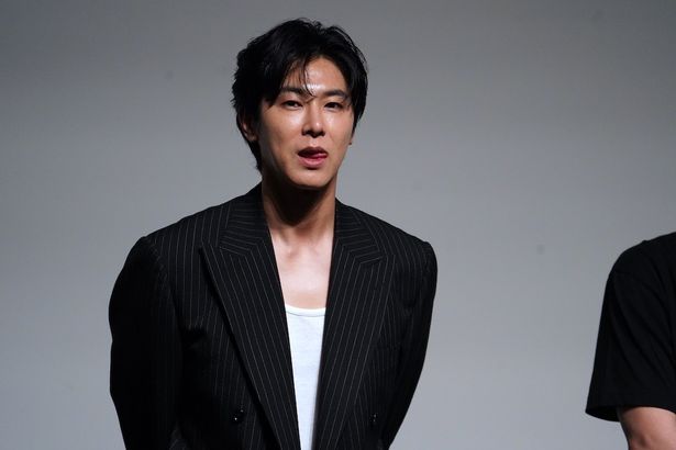 撮影中に驚いたことを明かす場面も