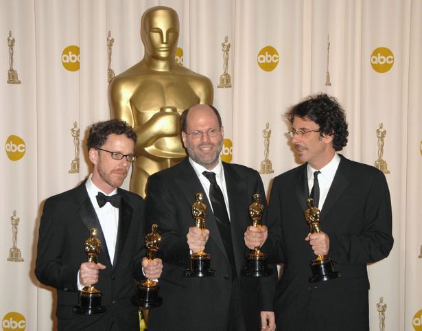 『ノーカントリー』は第80回アカデミー賞で、作品賞、監督賞、脚色賞、助演男優賞の4部門で受賞