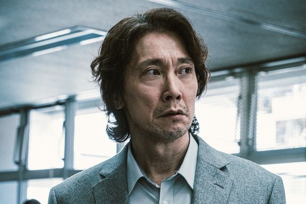 太郎が起こした事件を担当する刑事、国枝