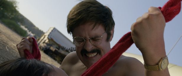 Netflixドラマ『マインドハンター』などでその一部が描かれてきたケンパー像だが、彼の人生を正面から忠実に描いた映画作品は本作が初