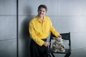 『スター・ウォーズ／マンダロリアン・アンド・グローグー』で来日したペドロ・パスカルにインタビュー！