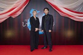 初共演の2人がお互いの印象を語る場面も