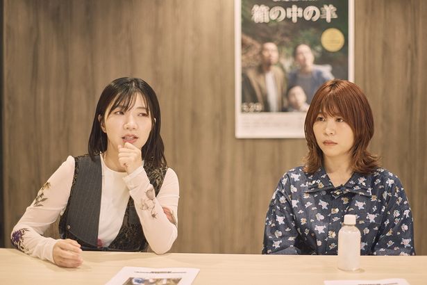 演技とコントの芝居の違いを語る2人