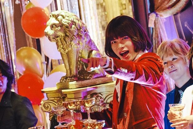 事態は、武闘派ヤクザと歌舞伎町最大級のホストグループによる大規模な抗争へと発展していき…