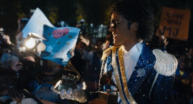 1980年代後半のバッド・ツアーまでの期間を描く(『Michael／マイケル』)