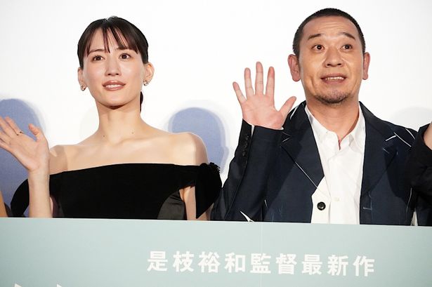 大悟、『箱の中の羊』初日舞台挨拶でも綾瀬はるかをエスコート！