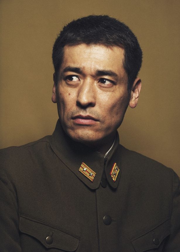 『開戦前夜』出演者の佐藤隆太