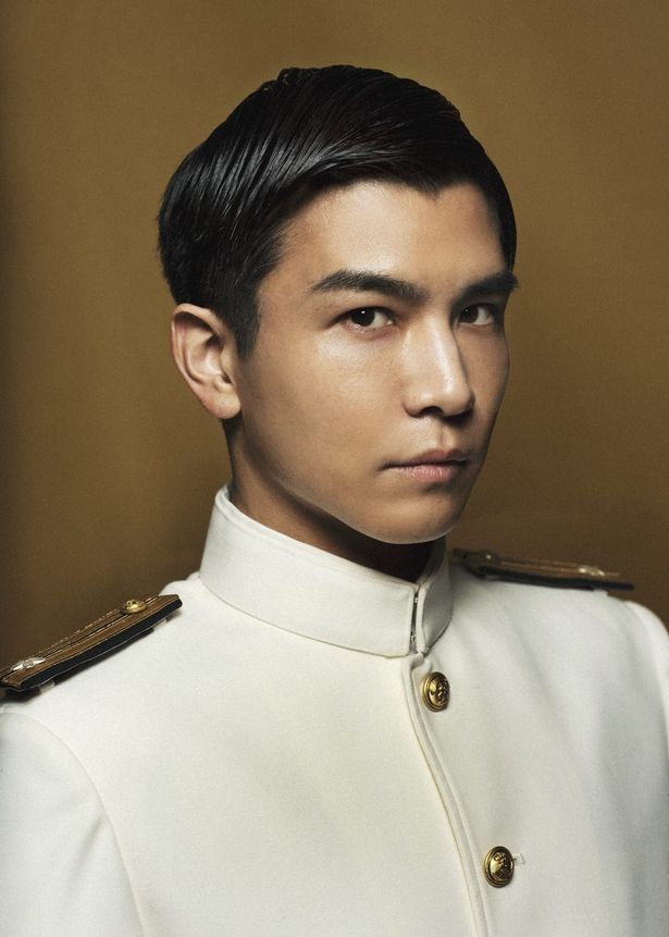 『開戦前夜』出演者の岩田剛典